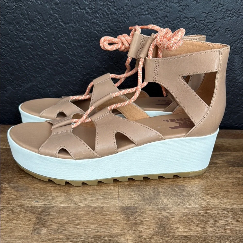 Sorel Women's Tan and Pink Wedge Sandals Size 8.5 - Picture 2 of 10